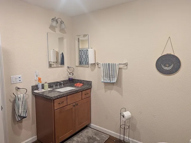 325 Golf Club Dr — Photo 4