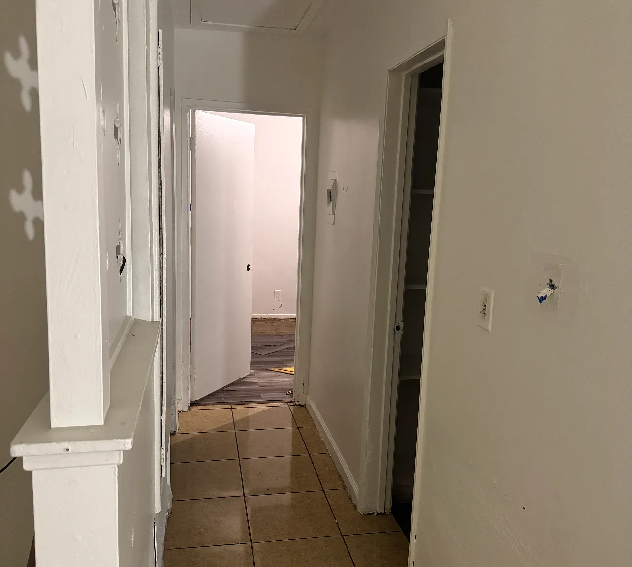 2 bed, 985 sqft, $2,570 — Photo 4
