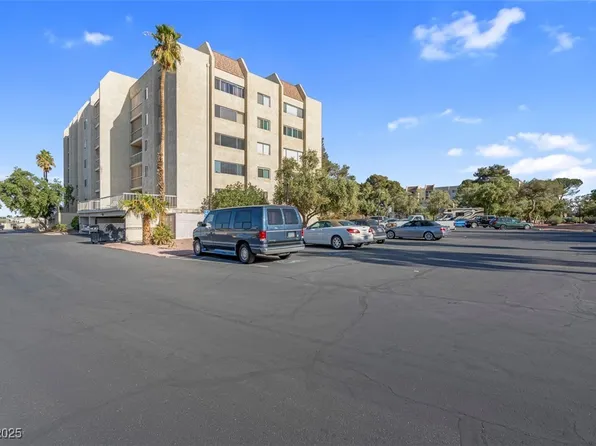 725 N Royal Crest Cir Unit 246, Paradise Town, NV 89169