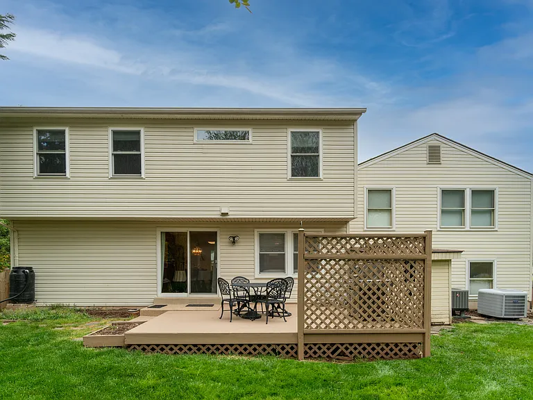 12601 Bayou Dr — Photo 30