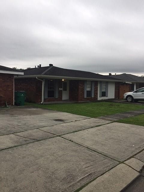 1st image of 1831 Dogwood Dr
