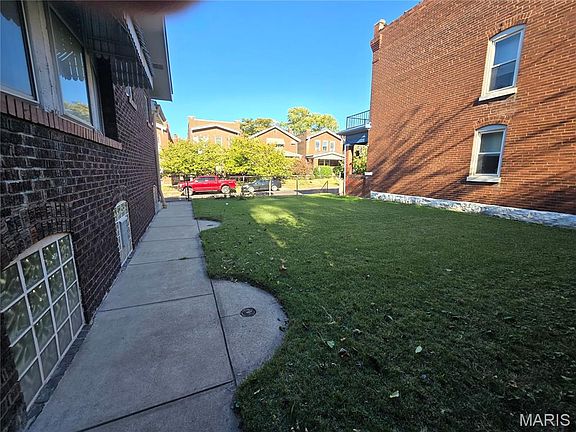 5th image of 3648 Meramec St