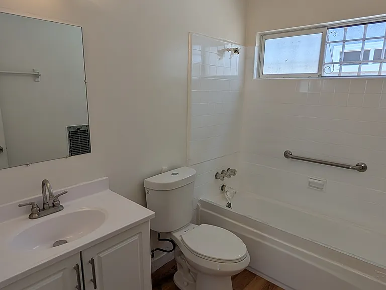 6658 Wilkinson Ave #3 — Photo 8