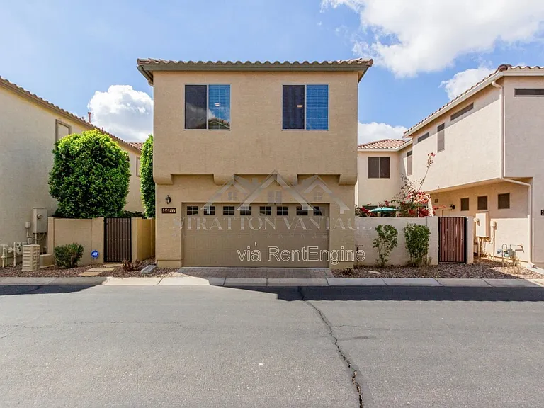 4467 E Remington Dr — Photo 35