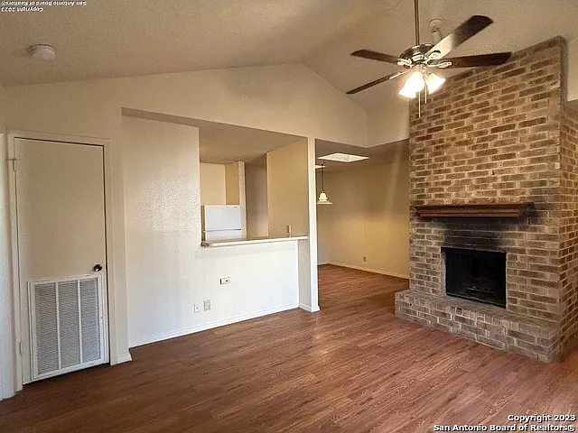6312 Waddesdon Wood — Photo 2