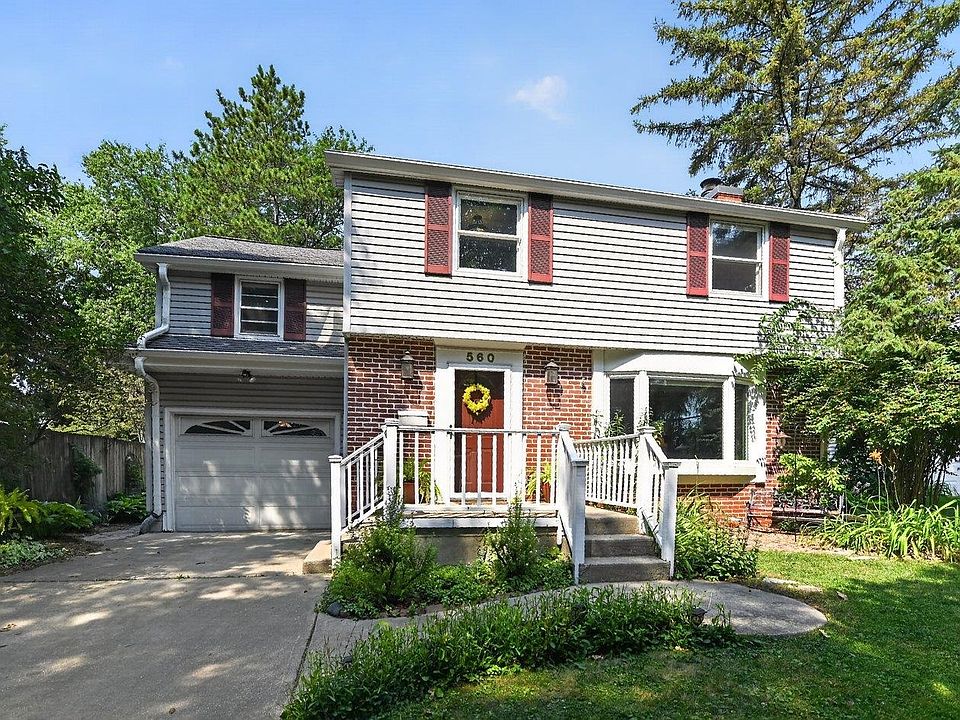 1st image of 560 Toepfer Ave