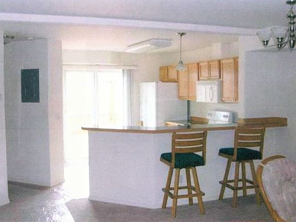1st fl looking rear