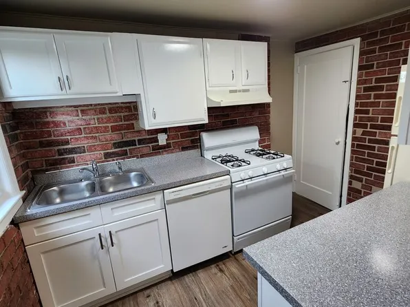 2618 Waldo St, Harrisburg, PA 17110