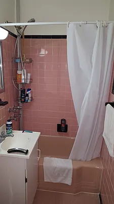 Rented by Universal Realty Group | media 34