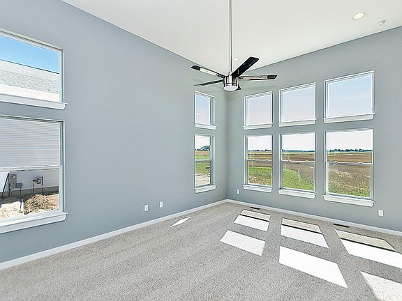 5th image of 549 W Wildwood Dr