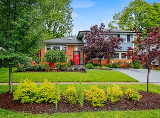 8702 Bradmoor Dr, Bethesda, MD 20817