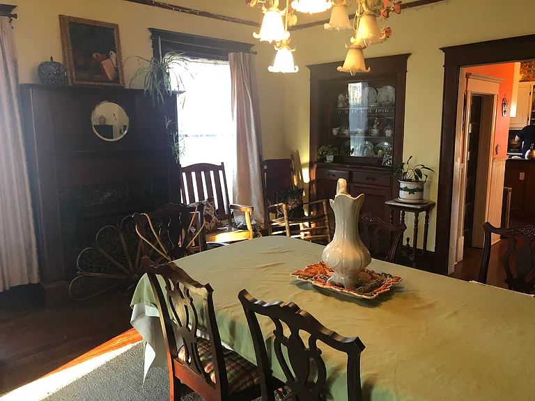 721 N Peters Ave — Photo 6