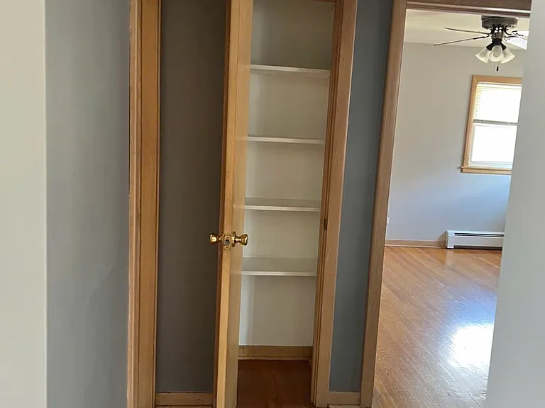 6920 N Rosemary Ln #2E — Photo 1
