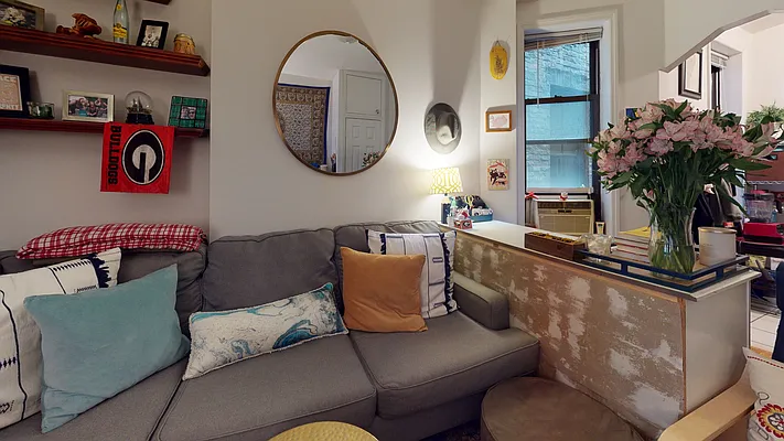Rented by Bond New York | media 16