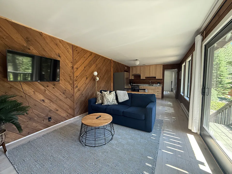 126 Tiger Tail Rd