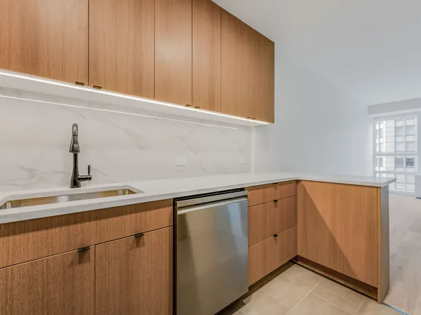 146 West 57th Street image 10 of 35