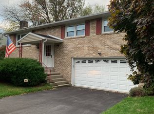 2130 Douglas Dr, Carlisle, PA 17013