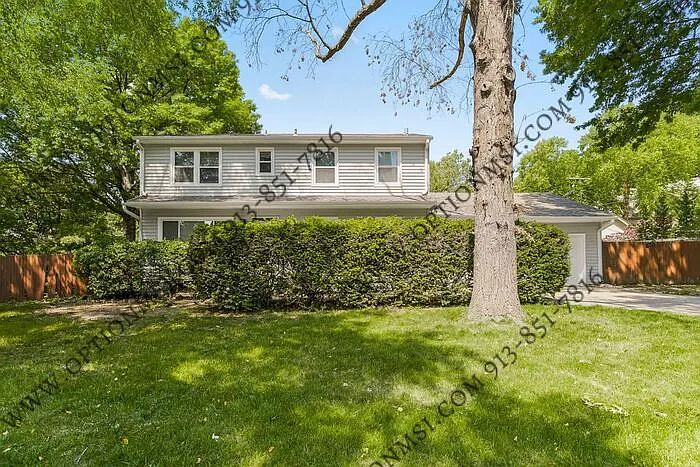 4 bed, 2.5 bath, 1794 sqft, $2,495 — Photo 2