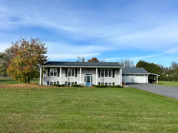 4 Audrey Ln, Peru, NY 12972