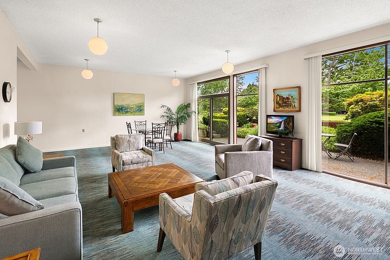 3rd image of 2858 32nd Avenue W #106