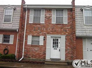 933 Roaring Springs Rd, Fort Worth, TX 76114