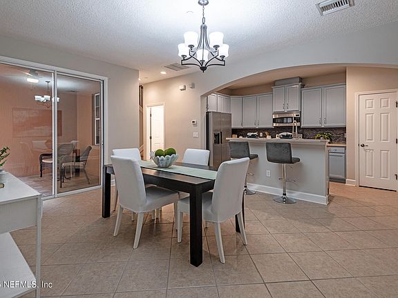4th image of 6133 CLEARSKY Drive