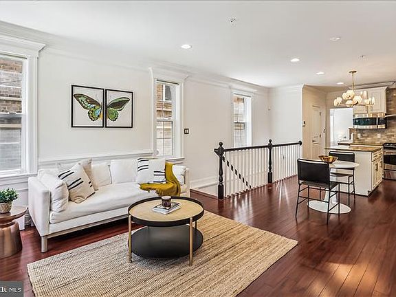 3rd image of 5231 Connecticut Ave NW #102