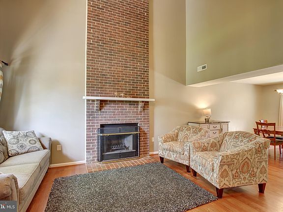 4th image of 6076 Ponhill Dr