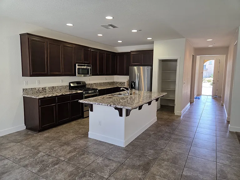 9832 Porto Bay Dr — Photo 2