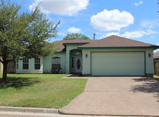 627 Forest Loop, Laredo, TX 78045