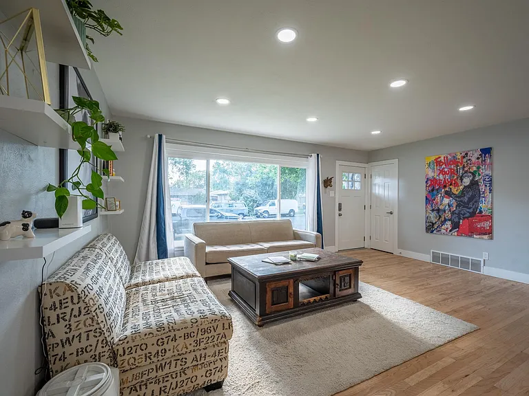 1314 Aspen St — Photo 9