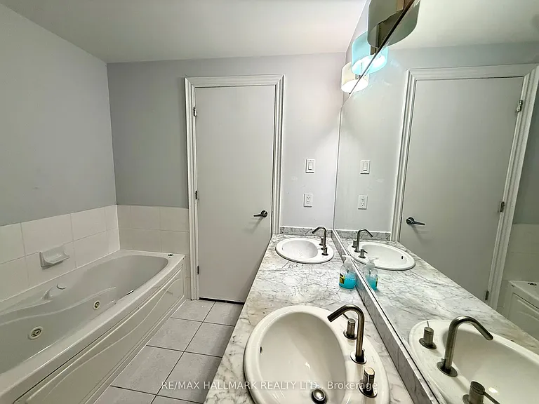 16 Yonge St #3803 — Photo 24