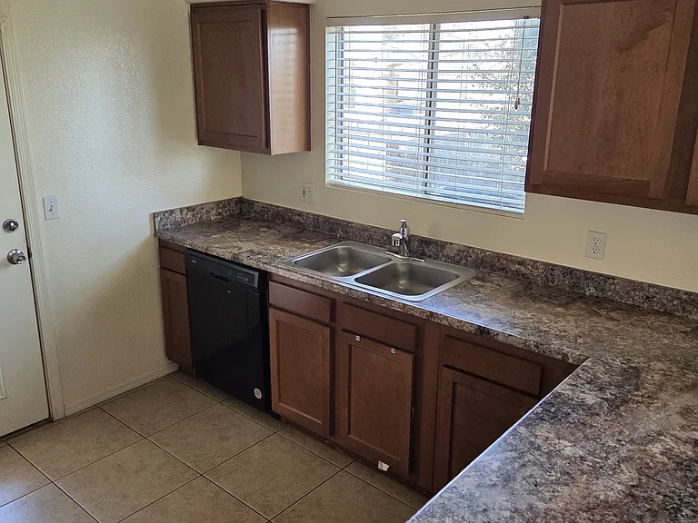 12680 N Owl Head Canyon Rd — Photo 7