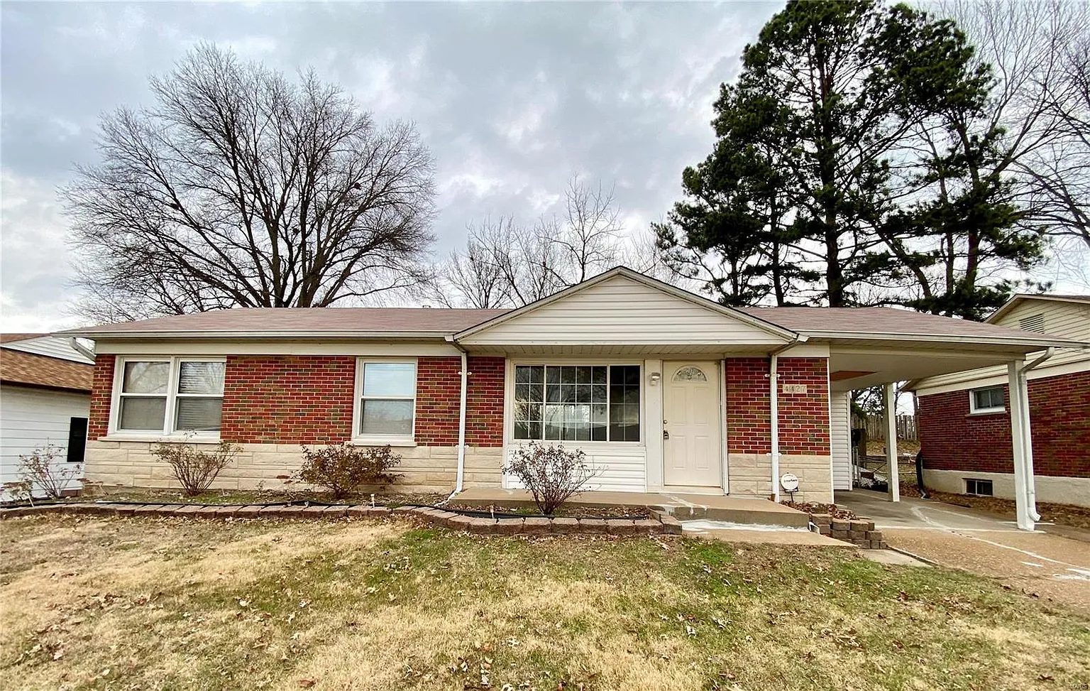 4427 Little Chief Dr photo 1