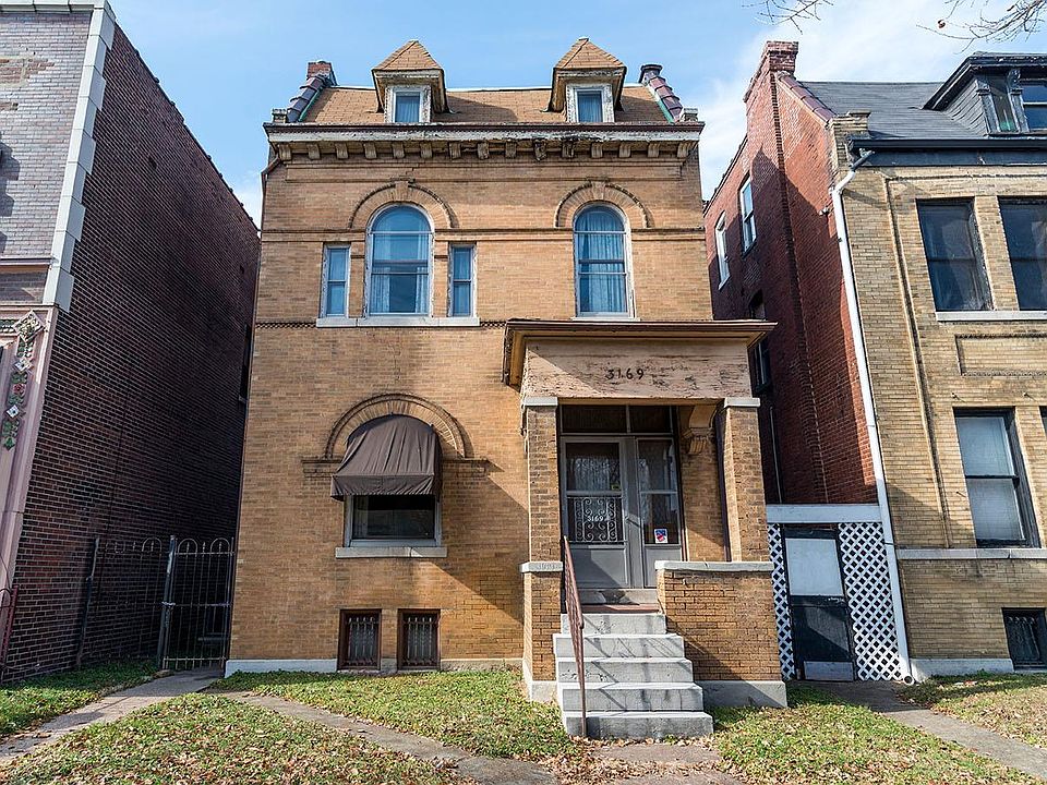 1st image of 3169 S Grand Blvd
