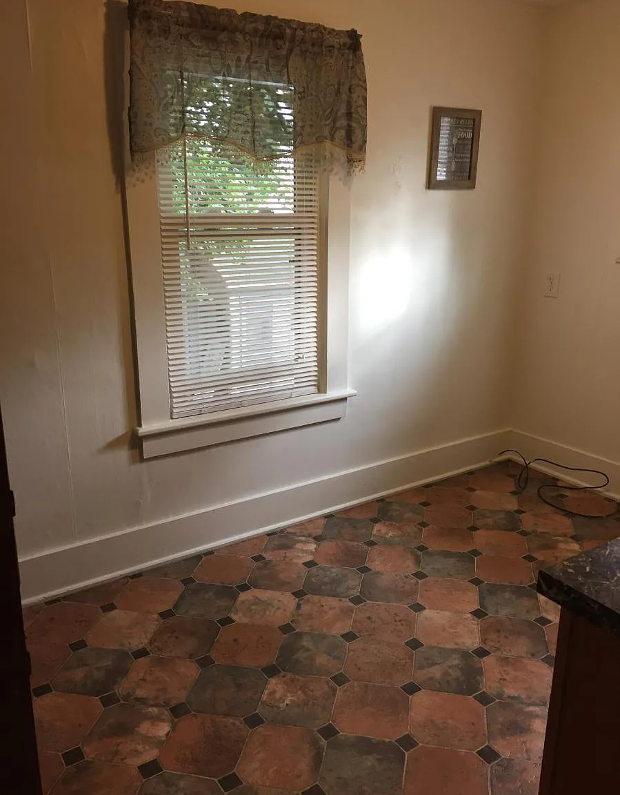 1 bed, 700 sqft, $749 — Photo 4