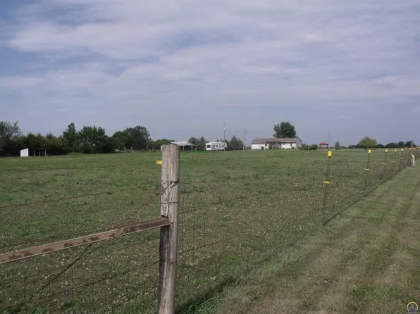 19693 S Lewelling Rd, Scranton, KS 66537