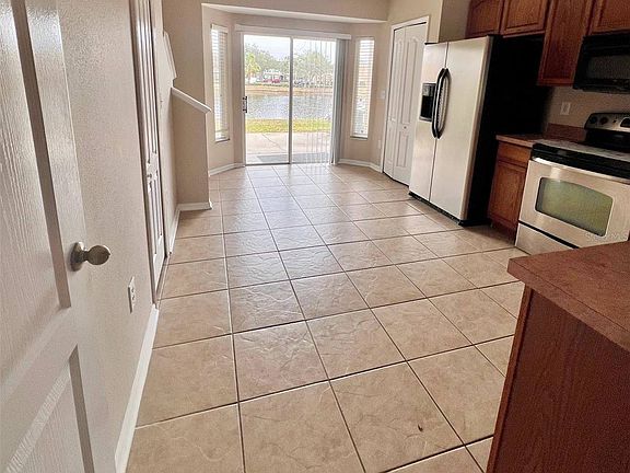 3rd image of 12344 Foxmoor Peak Dr
