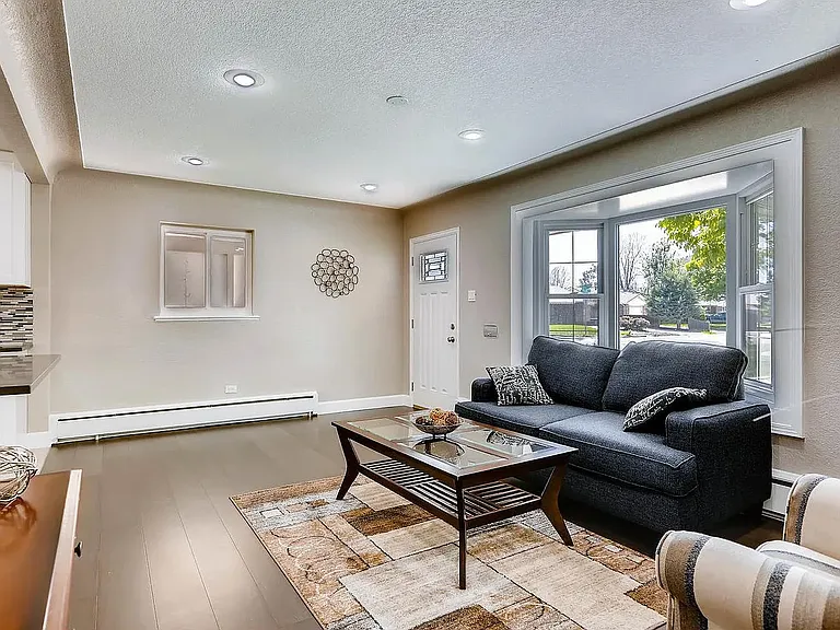 3258 Holly St — Photo 12