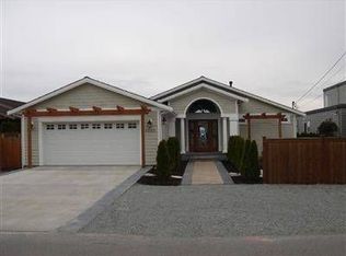 1359 Beach Dr, Camano Island, WA 98282