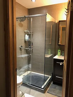 Rented by Four Seasons of NY Inc | media 25