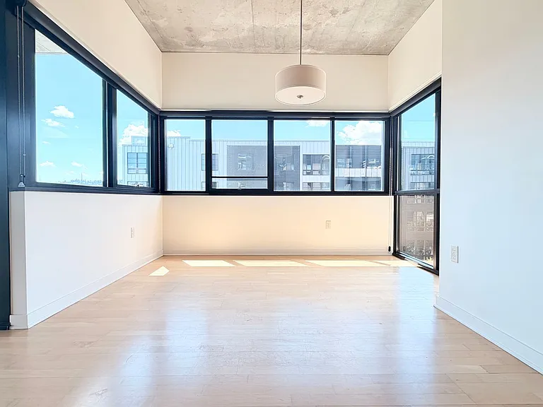1830 NW Riverscape St #403 — Photo 7