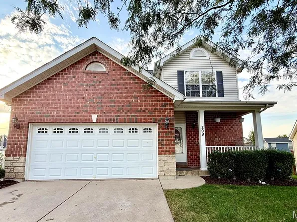 209 Stone Run Blvd, Wentzville, MO 63385