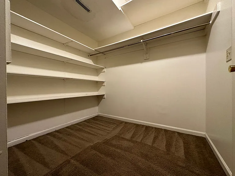 108 College Park Ct — Photo 7