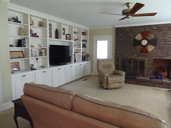 Built In Bookcases Fmly Rm