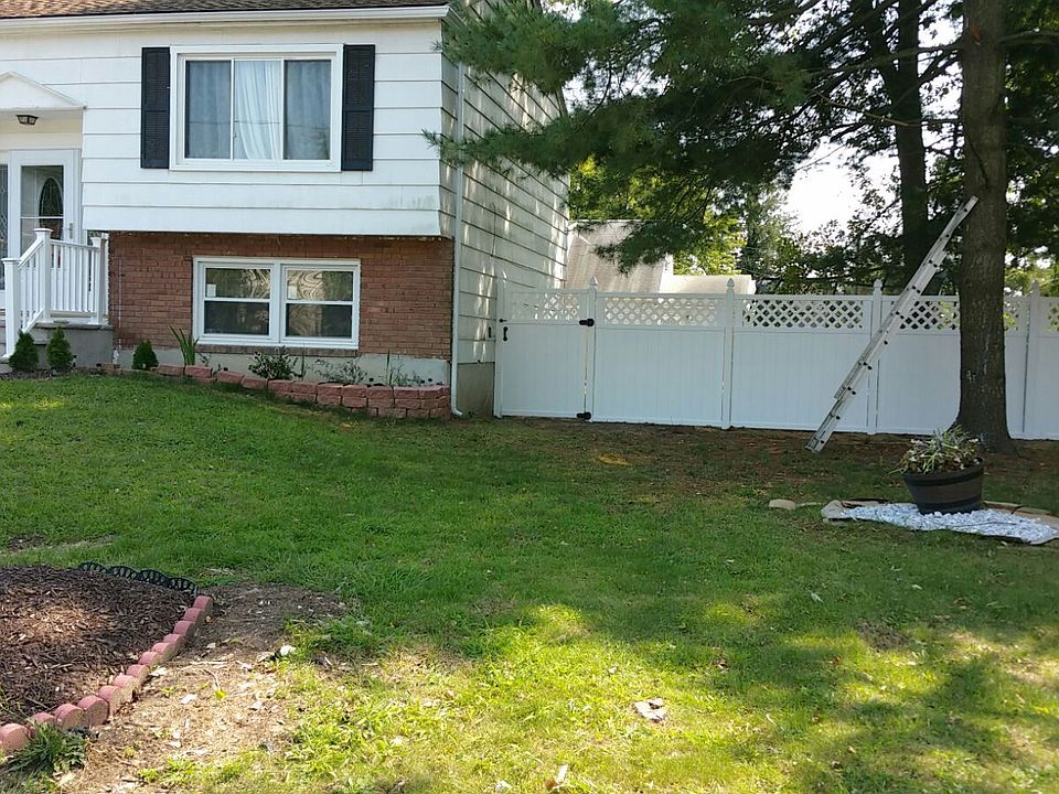 2nd image of 6 Margert Ave