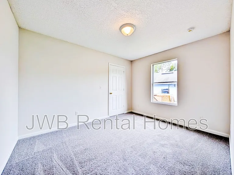 488 Arlington Rd — Photo 12