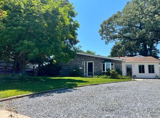 219 Saint James Dr, Glen Burnie, MD