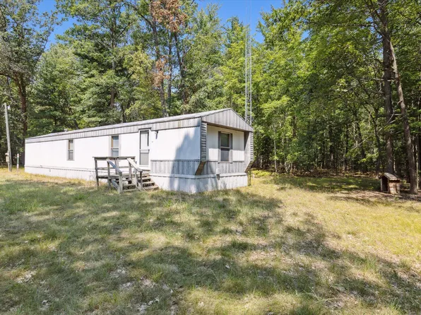 5242 Carpenter Rd, Tawas City, MI 48763