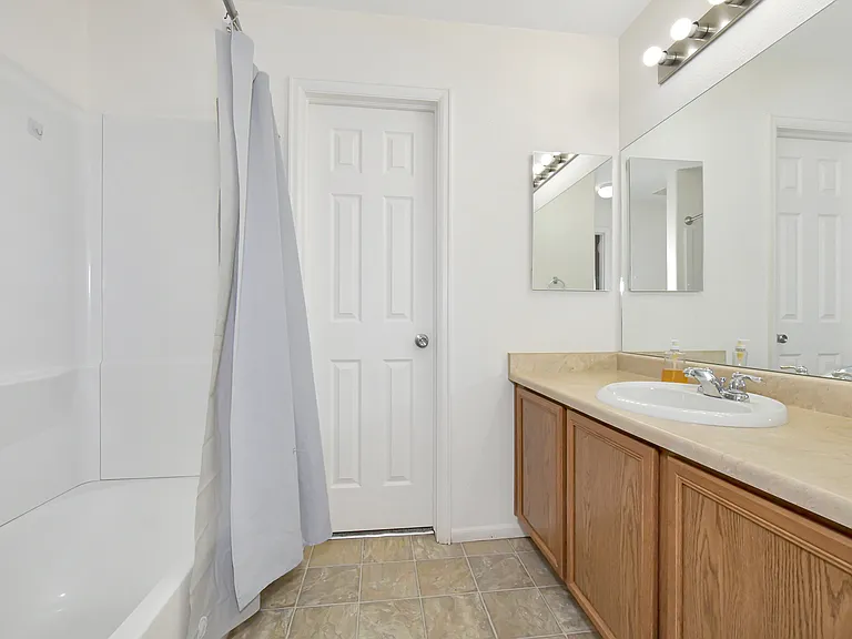 7843 Sandy Springs Point — Photo 16